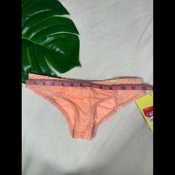 NWT Rip‎ Curl Bandeau Bikini Top + Bottom Set XS - Picture 9 of 9